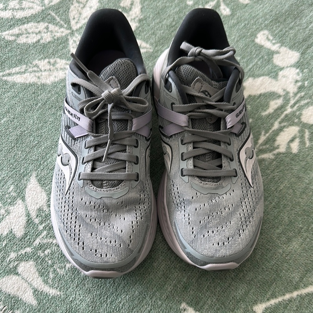 Saucony Women's Athletic Shoes - Gray